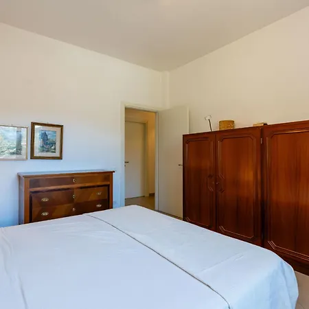 Girasole By Interhome