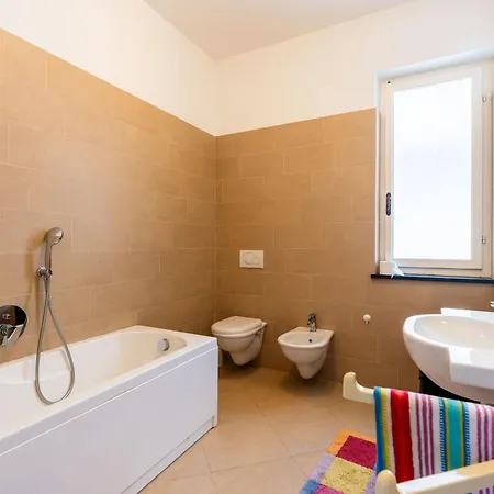 וילה Girasole By Interhome אלסיו