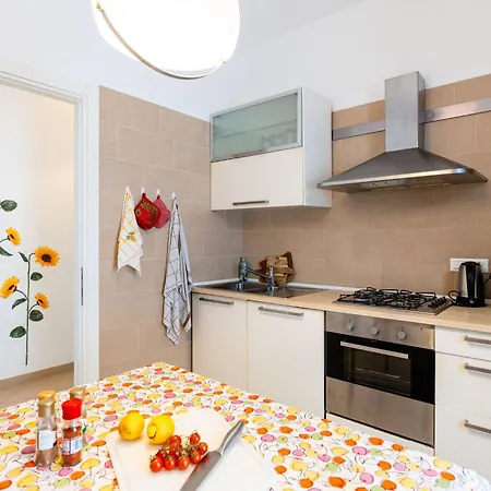 Girasole By Interhome